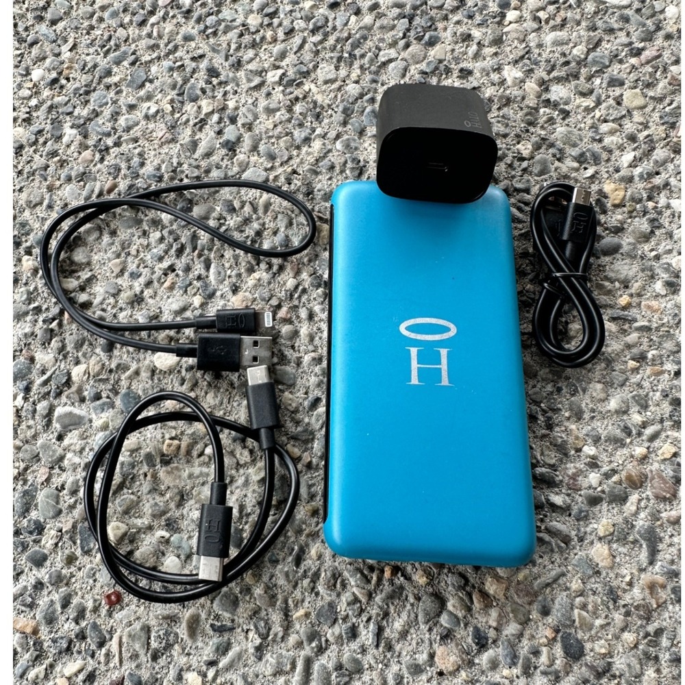 HALO Powerbank Portable Charger RapidPack 10K 10000mAh Blue Cables